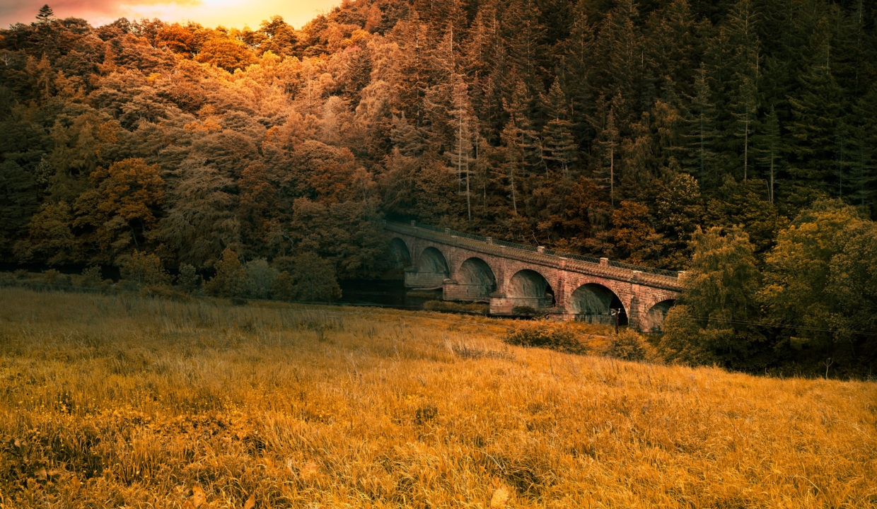 Neidpath,Viaduct,Sandstone,Vintage,Arch,Bridge,Over,The,River,Tweed